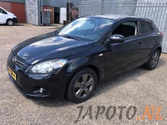 Vrakbiler auto Kia Pro cee d Pro cee'd (EDB3), Hatchback 3-drs, 2008 / 2012 1.4 CVVT 16V 2010/8