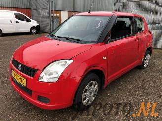 Coche siniestrado Suzuki Swift Swift (ZA/ZC/ZD1/2/3/9), Hatchback, 2005 / 2011 1.3 VVT 16V 2007/2