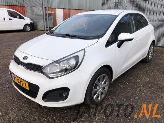demontáž osobní automobily Kia Rio Rio III (UB), Hatchback, 2011 / 2017 1.2 CVVT 16V 2011/11