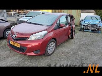 demontáž osobní automobily Toyota Yaris Yaris III (P13), Hatchback, 2010 / 2020 1.33 16V Dual VVT-I 2011/11