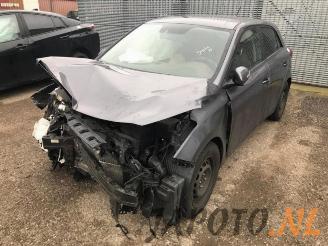 Autoverwertung Hyundai I-20 i20 (GBB), Hatchback, 2014 / 2020 1.4 CRDi 16V 2015/11