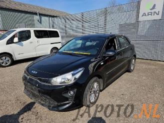 Auto da rottamare Kia Rio Rio IV (YB), Hatchback, 2017 1.0i T-GDi 100 MHEV 2022/4