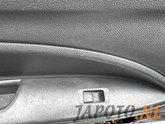 Mitsubishi Space-star Space Star (A0), Hatchback, 2012 1.0 12V picture 11