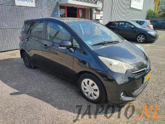 Toyota Verso S Verso S, MPV, 2010 / 2016 1.33 16V Dual VVT-I picture 8