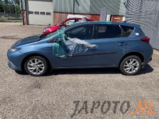 Toyota Auris Auris (E18), Hatchback 5-drs, 2012 / 2019 1.8 16V Hybrid picture 2