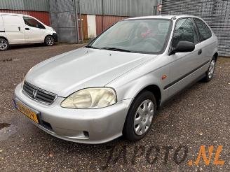 Uttjänta bilar auto Honda Civic Civic (EJ/EK), Hatchback 3-drs, 1995 / 2001 1.4i 16V 2000/5