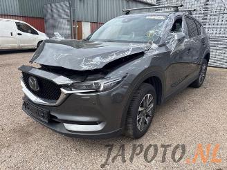 Coche siniestrado Mazda CX-5 CX-5 II (KF), SUV, 2016 2.2 SkyActiv-D 175 16V 4WD 2021