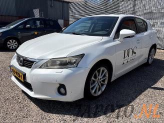 Vrakbiler auto Lexus Ct CT 200h, Hatchback, 2010 1.8 16V 2011/5