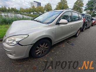  Hyundai I-30 i30 Crosswagon (WWH), Combi, 2007 / 2012 1.6 CVVT 16V 2009/3