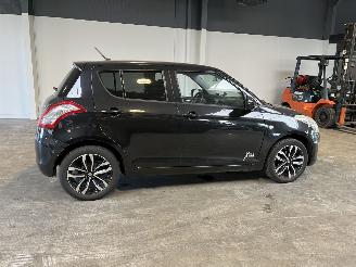 Suzuki Swift 1.2 S-Edition EASSS picture 6