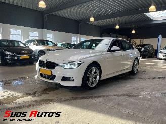 skadebil auto BMW 3-serie 318i M Sport 90.000 KM NAP! 2019/1