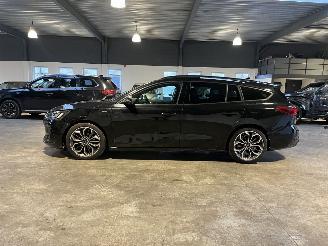 Ford Focus 1.0 EcoBoost Hybrid ST Line X picture 2