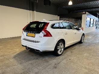 Volvo V-60 2.4 D5 Twin Engine Special Edition picture 5