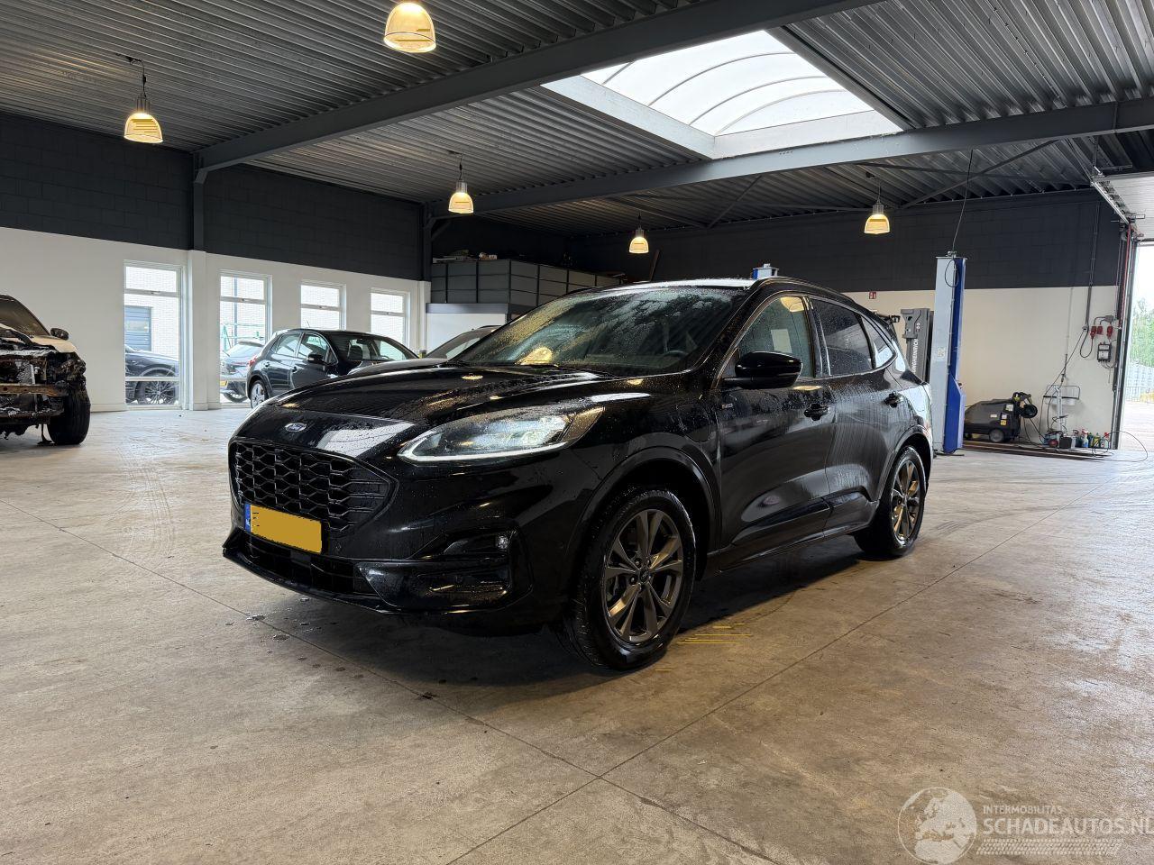Ford Kuga 2.5 PHEV ST-Line X