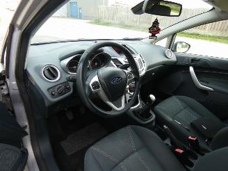 Ford Fiesta 1.6 TDCi ECOnetic picture 9
