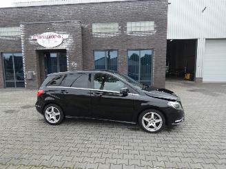krockskadad bil auto Mercedes B-klasse 200 Ambition 2012/11