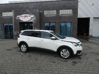 škoda osobní automobily Peugeot 5008 1.2 PT BL. Executive 7 persoons 2019/6