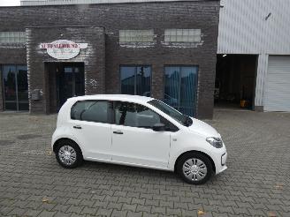 skadebil auto Volkswagen Up! 1.0 take up! BlueM. Schadevrij!! 2013/3