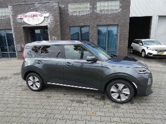 Unfallwagen Kia E-Soul DynamicPlusL. 64kWh Nieuwstaat!! 2021/1