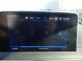 Peugeot 5008 1.2 PureTech GT-Line 1ste eigenaar dealer onderhouden!!! picture 24