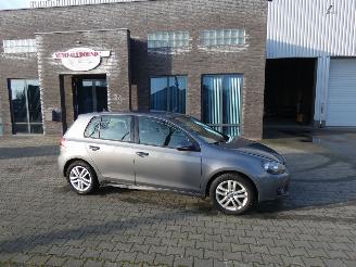 krockskadad bil auto Volkswagen Golf 1.2 TSI Highl. BlueM 2013/1
