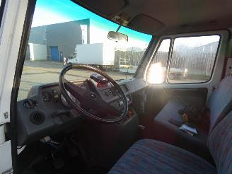 Mercedes  410D Oprijwagen schadevrij! picture 10
