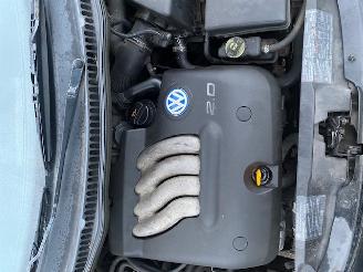 Volkswagen New-beetle (9C1/9G1) Hatchback 3-drs 2.0 (AEG) [85kW] picture 7