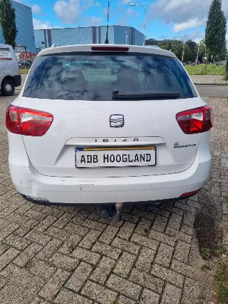 Seat Ibiza ST (6J8) Combi 1.2 TDI Ecomotive (CFWA) [55kW] 5-BAK picture 2