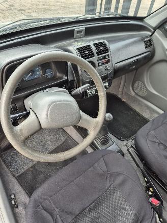 Suzuki Alto (SH410) Hatchback 1.0 16V (G10BB) [43kW] picture 7