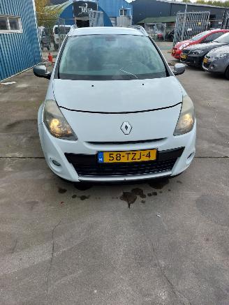 Renault Clio Clio III Estate/Grandtour (KR) Combi 1.5 dCi FAP (K9K-770(K9K-67)) [65kW] picture 2