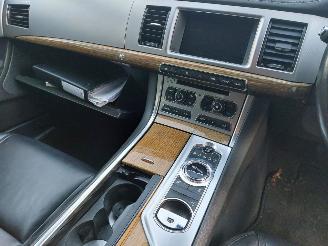 Jaguar XF 2.2 D Luxury picture 9