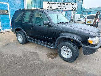 Ford USA Explorer Explorer (UN105/150) SUV 4.0 V6 4x2 (99EA(V6)) [150kW] picture 3