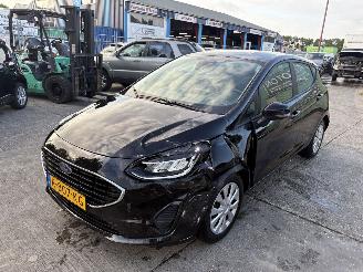 damaged passenger cars Ford Fiesta 1.0 Ecoboost 74KW Clima Titanium 5-Drs Led NAP 2022/9