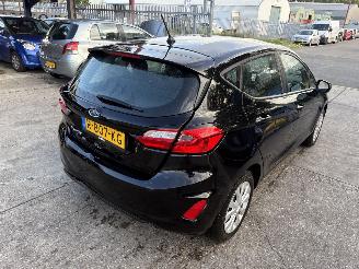 Schadeauto Ford Fiesta 1.0 Ecoboost 74KW Clima Titanium 5-Drs Led NAP 2022/9