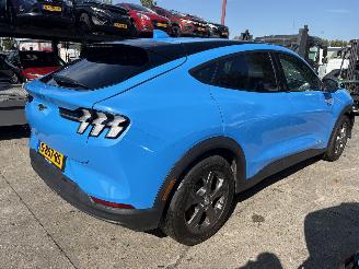 krockskadad bil auto Ford Mustang Mach-e 75 kWh RWD 198KW Clima Navi Leer Camera NAP 2023/1