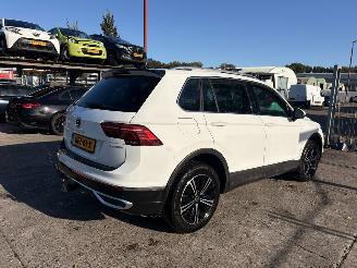 Schadeauto Volkswagen Tiguan 1.4 TSI 110KW eHybrid Dsg Clima Navi Led R-Line 2021/6