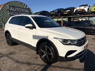 Damaged car Volkswagen Tiguan 1.4 TSI 110KW eHybrid Dsg Clima Navi Led R-Line 2021/6