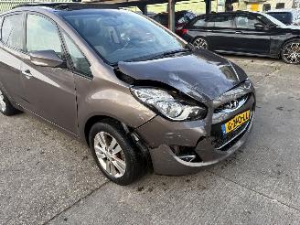 Hyundai Ix20 1.6i 92KW Autom. Clima Navi Pano I-Catcher picture 18
