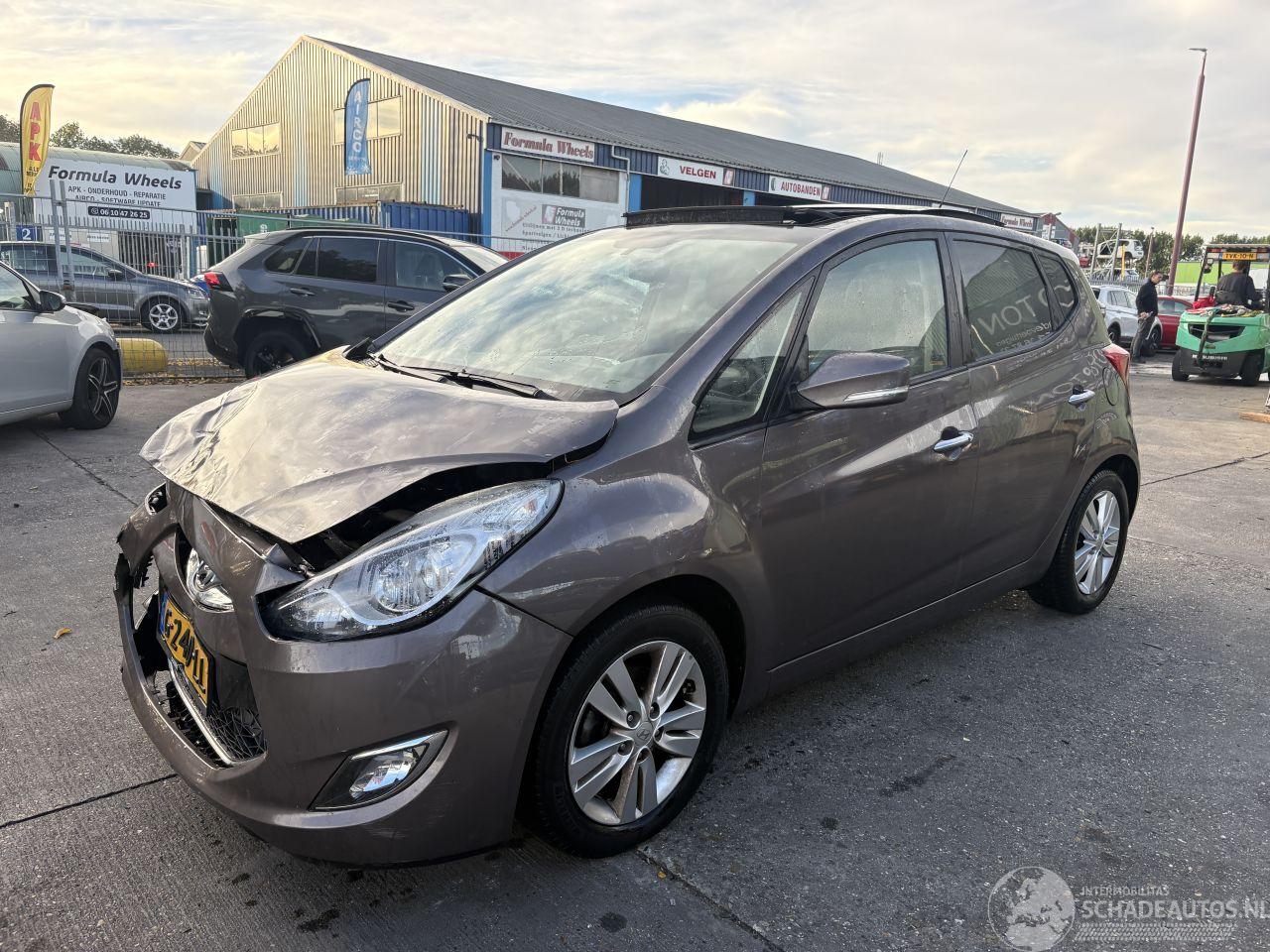 Hyundai Ix20 1.6i 92KW Autom. Clima Navi Pano I-Catcher
