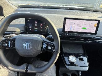 MG MG4 64 kWh 150KW Electric Luxury Navi Clima 360View NAP picture 8