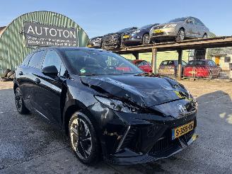Avarii autoturisme MG MG4 64 kWh 150KW Electric Luxury Navi Clima 360View NAP 2023/4