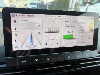 MG MG4 64 kWh 150KW Electric Luxury Navi Clima 360View NAP picture 10