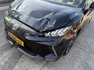 MG MG4 64 kWh 150KW Electric Luxury Navi Clima 360View NAP picture 21