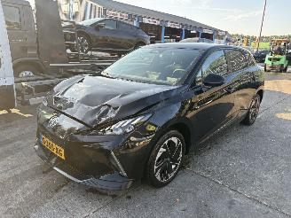 MG MG4 64 kWh 150KW Electric Luxury Navi Clima 360View NAP picture 2