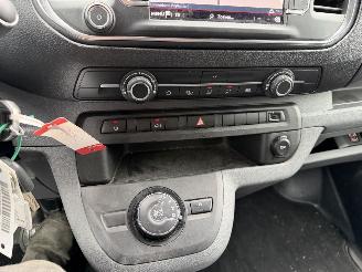 Citroën Jumpy 2.0 Bluehdi 90KW Autom. Navi Clima Schuifdeur M Club picture 10