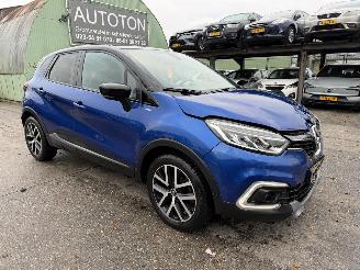 skadebil auto Renault Captur 0.9 TCE 66KW Clima Navi Led Camera Version S NAP 2019/8