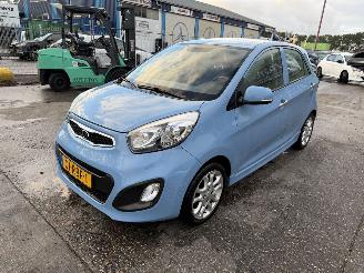 skadebil auto Kia Picanto 1.0 CVVT 51KW Comfort Pack Clima Keyless Led 5-Drs NAP 2011/4