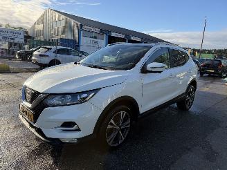 Avarii autoturisme Nissan Qashqai 1.2 85KW Autom. N-Connecta Clima Navi Pano 360 View NAP 2018/4
