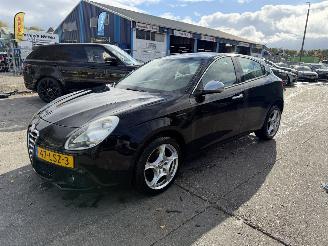 Voiture accidenté Alfa Romeo Giulietta 1.6 JTDM 77KW Clima Navi Led Xenon Distinctive NAP 2010/7