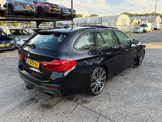 BMW 5-serie 540D Touring xDrive 235kW High Executive picture 3